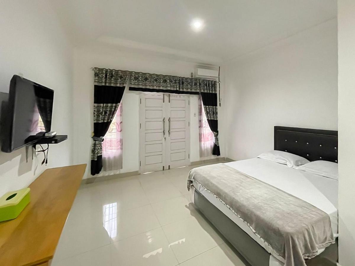 Hotel Lucky 21 Syariah Mitra Reddoorz Lubuklinggau Εξωτερικό φωτογραφία